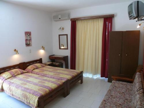 塞尼亚公寓酒店 Aegina 客房 照片
